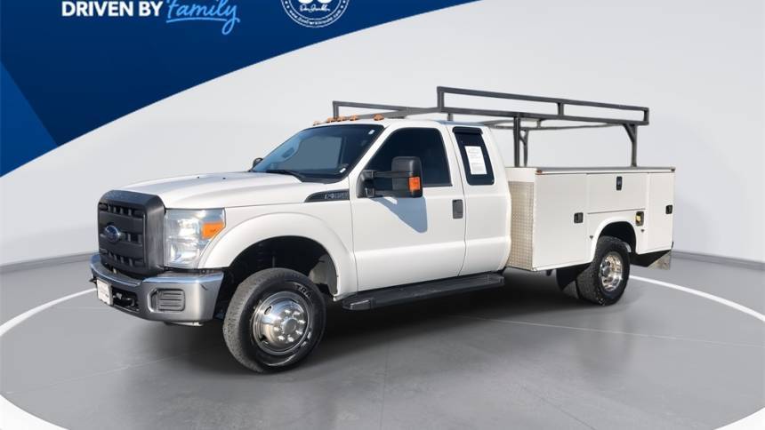 2016 Ford Super Duty F-350 Chassis Cab XL — Chassis Cab Truck — 92,500 mi — Columbia, KY