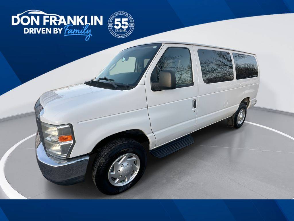 2013 Ford Econoline Wagon E-350 Super Duty XLT