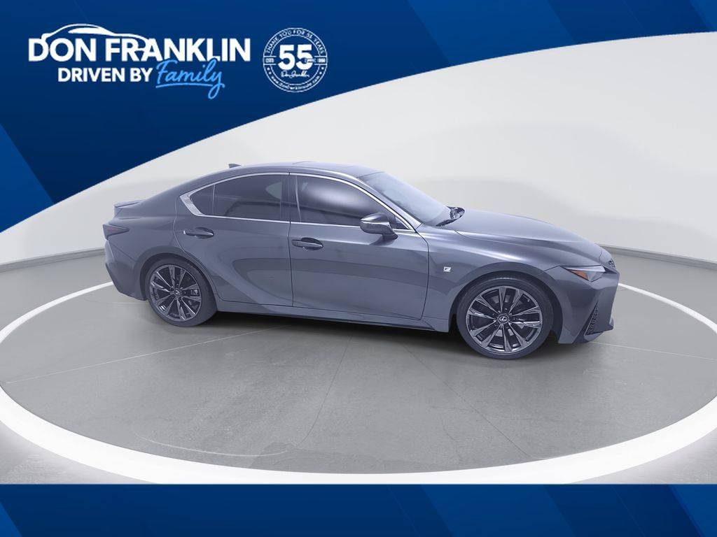 2021 Lexus IS