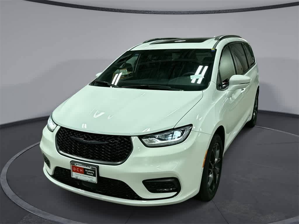 2022 Chrysler Pacifica Limited — Minivan — 20,170 mi — Old Bridge, NJ