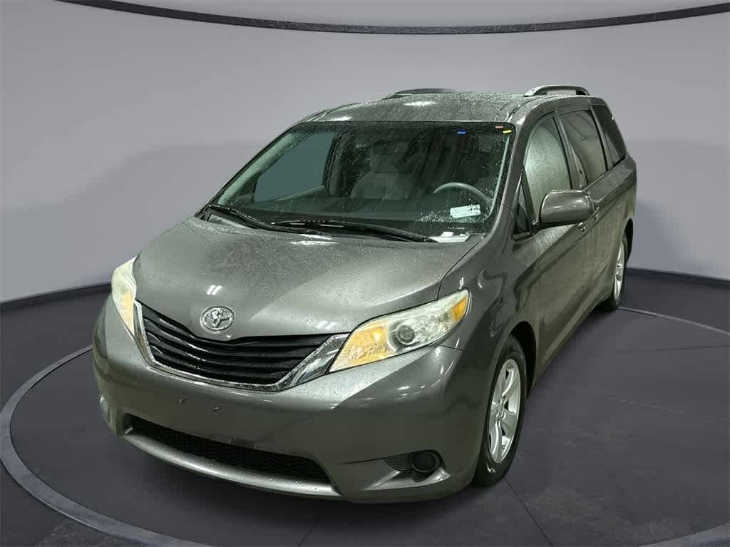 2013 Toyota Sienna LE — Minivan — 108,466 mi — Old Bridge, NJ