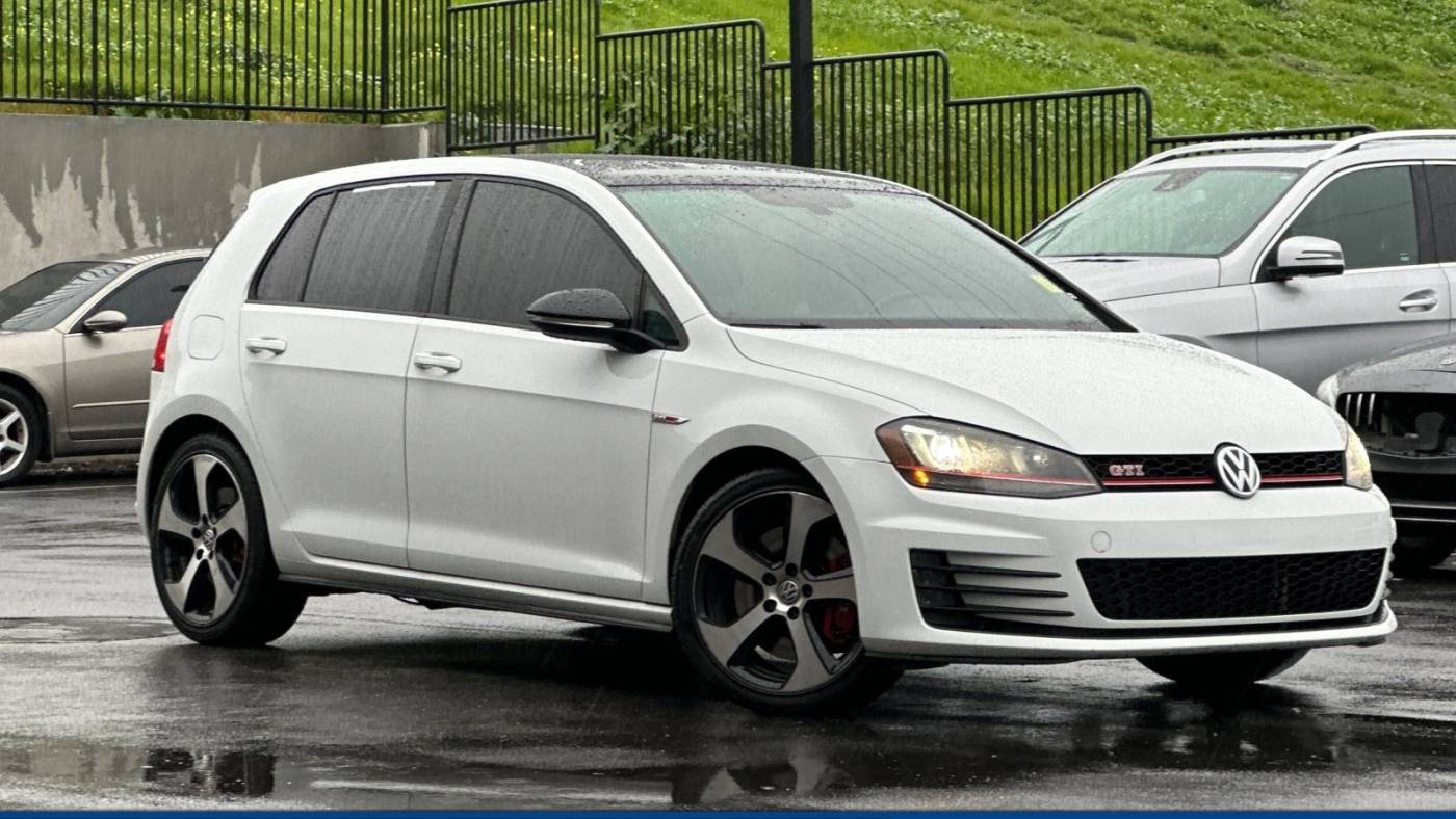 2017 Volkswagen Golf GTI SE — Hatchback — 88,663 mi — Hayward, CA