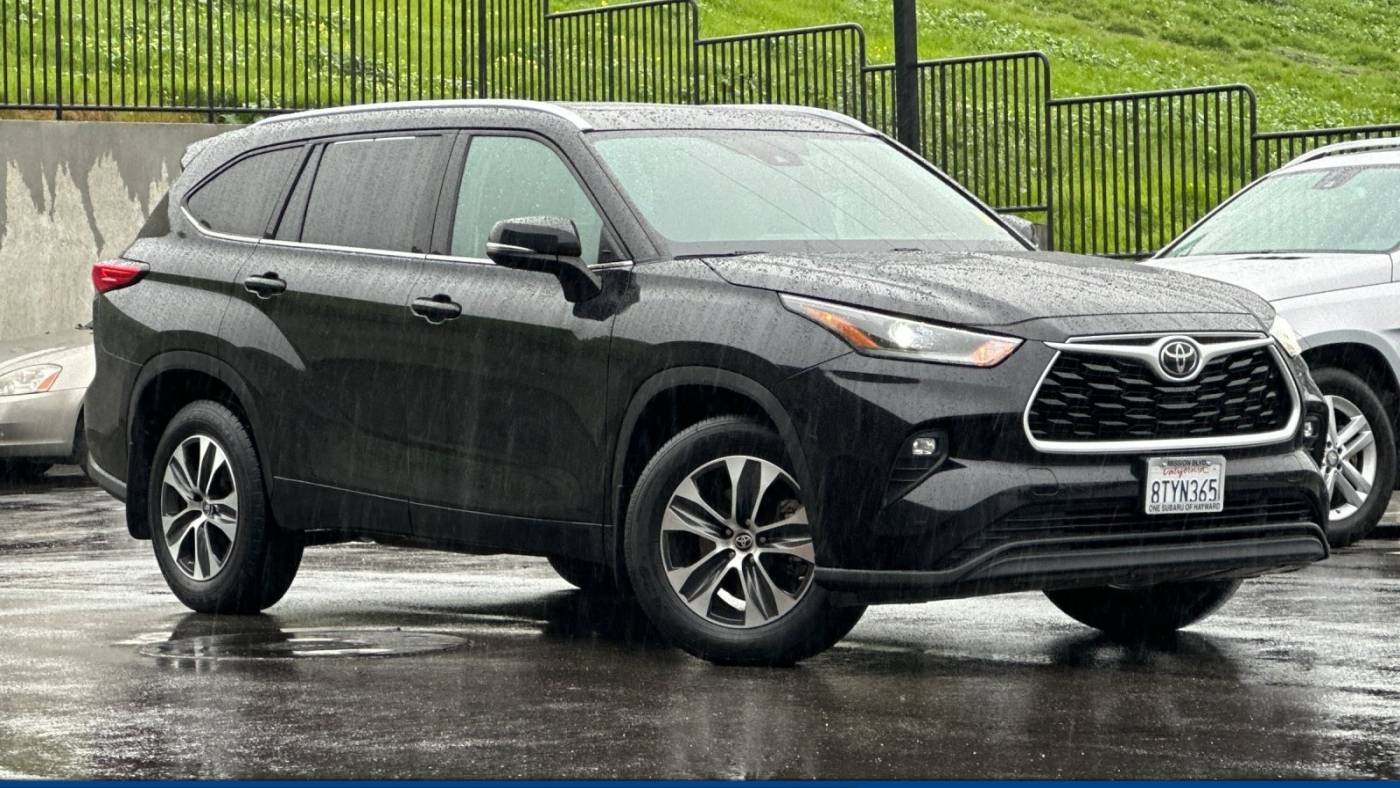 2021 Toyota Highlander XLE — SUV — 58,848 mi — Hayward, CA