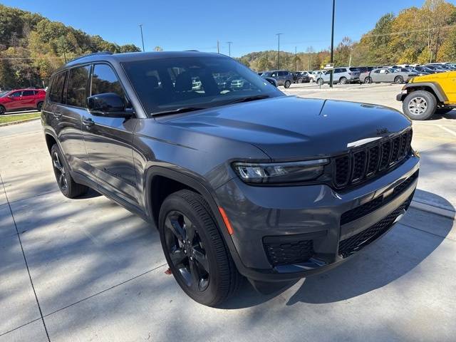 2025 Jeep Grand Cherokee Laredo — SUV — 5,078 mi — Franklin, NC