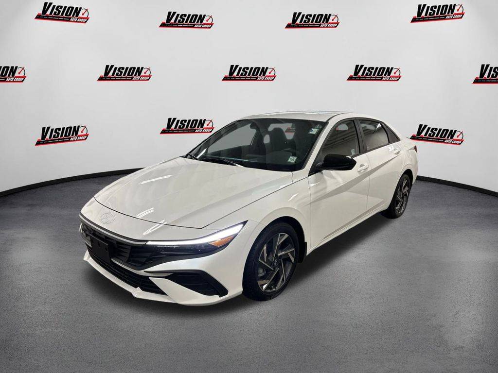 2025 Hyundai Elantra SEL Sport — Sedan — 5,309 mi — Henrietta, NY