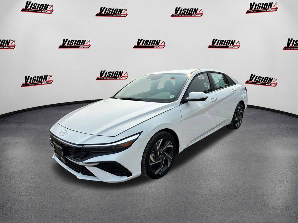 2025 Hyundai Elantra SEL Convenience — Sedan — 5,277 mi — Henrietta, NY