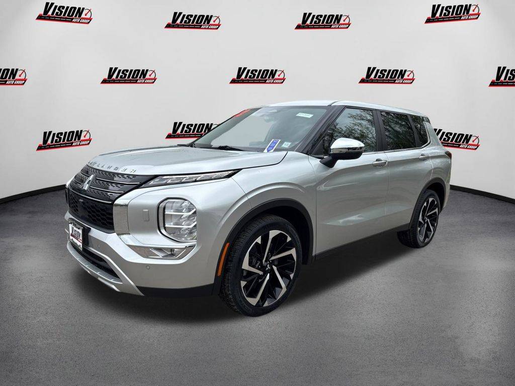 2022 Mitsubishi Outlander SE — SUV — 31,640 mi — Rochester, NY