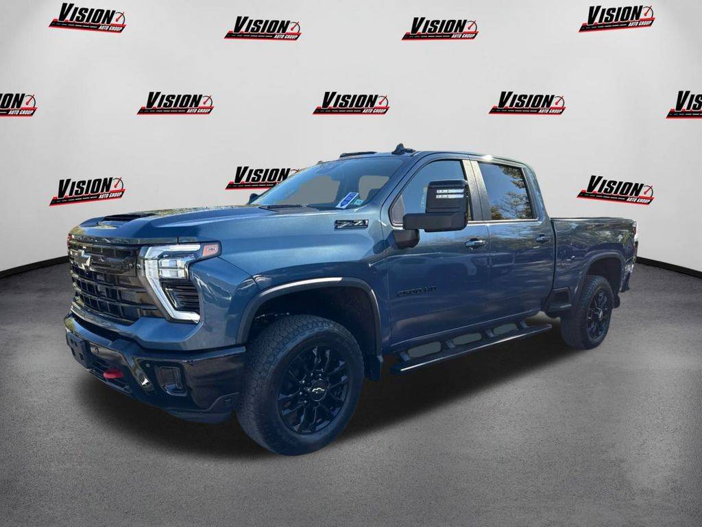 2025 Chevrolet Silverado 2500HD LT — Pickup Truck — 5,553 mi — Rochester, NY