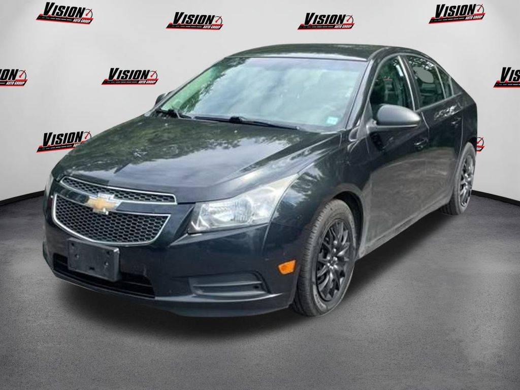 2013 Chevrolet Cruze LS — Sedan — 138,347 mi — Rochester, NY