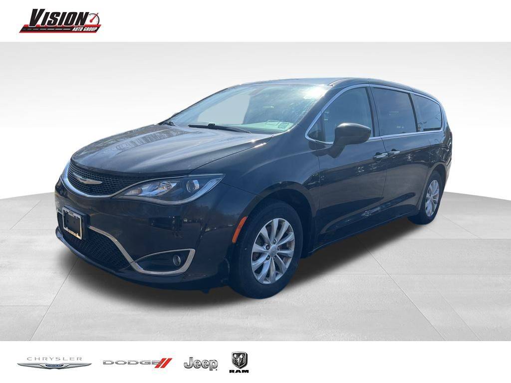 2018 Chrysler Pacifica Touring Plus — Minivan — 111,000 mi — Rochester, NY