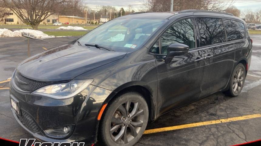 2018 Chrysler Pacifica Touring L — Minivan — 47,560 mi — Rochester, NY