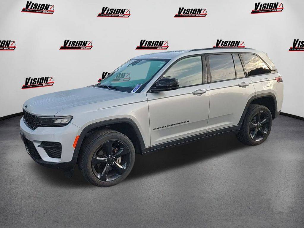 2023 Jeep Grand Cherokee Altitude — SUV — 32,541 mi — Rochester, NY