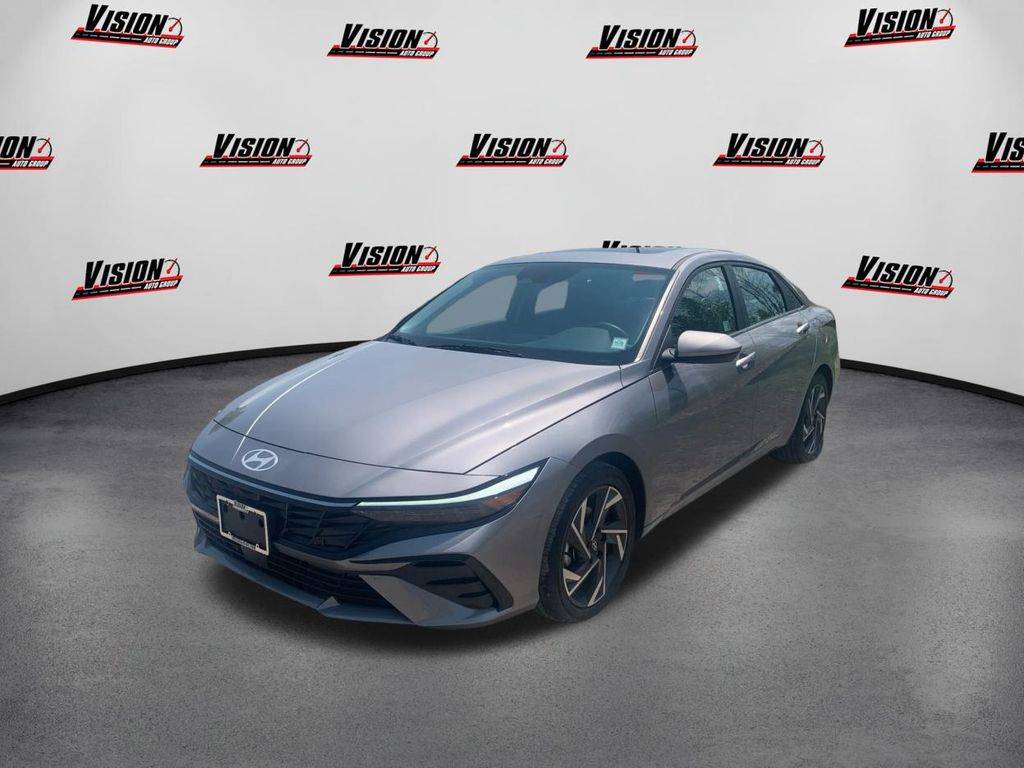 2025 Hyundai Elantra SEL Convenience — Sedan — 5,410 mi — Canandaigua, NY
