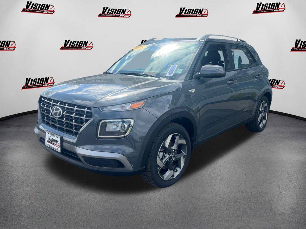 2024 Hyundai Venue SEL — SUV — 5,077 mi — Webster, NY