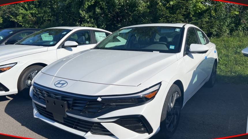 2024 Hyundai Elantra SEL — Sedan — 3,015 mi — Webster, NY