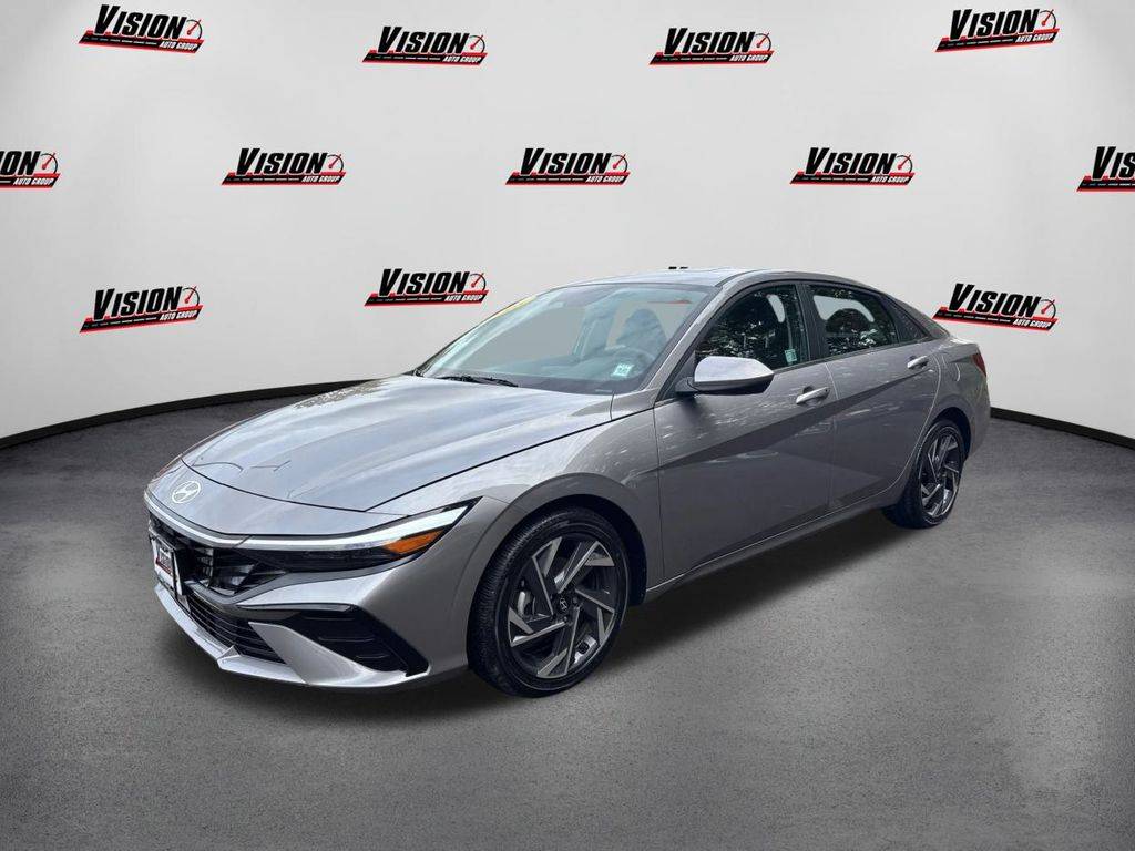2025 Hyundai Elantra SEL Convenience — Sedan — 5,496 mi — Webster, NY