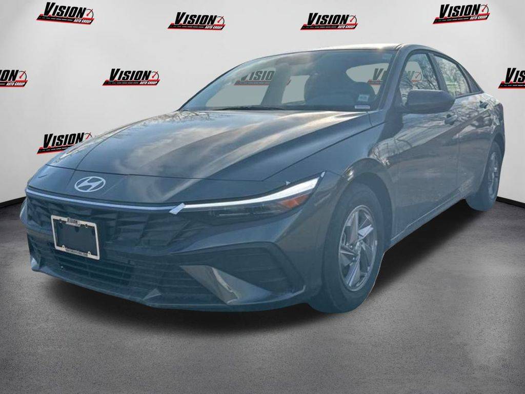 2024 Hyundai Elantra SE — Sedan — 4,884 mi — Webster, NY