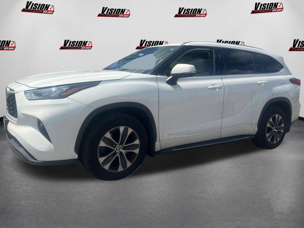 2020 Toyota Highlander XLE — SUV — 72,033 mi — Webster, NY