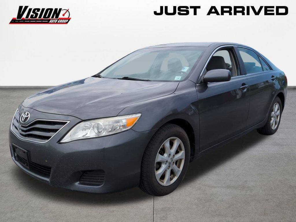 2011 Toyota Camry LE — Sedan — 124,724 mi — Canandaigua, NY