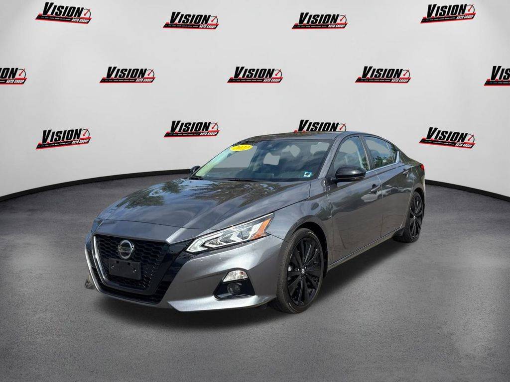 2022 Nissan Altima SR — Sedan — 26,973 mi — Greece, NY
