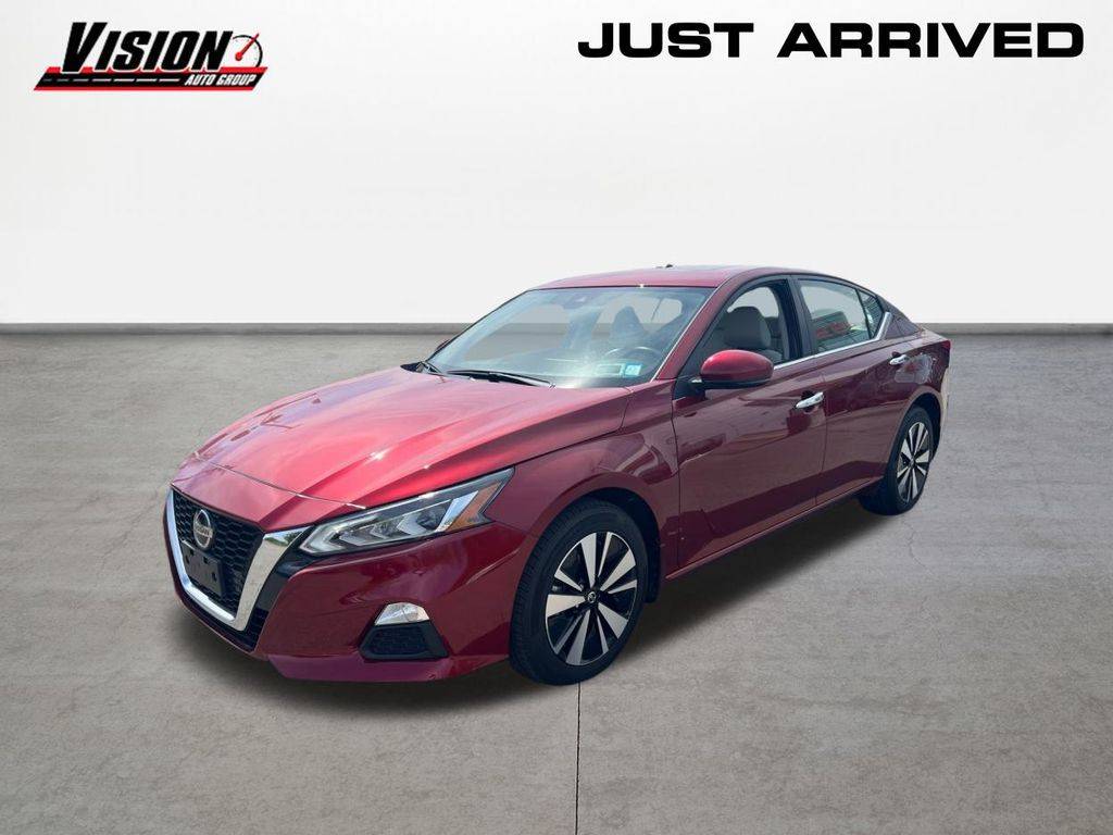 2022 Nissan Altima SV — Sedan — 14,526 mi — Greece, NY