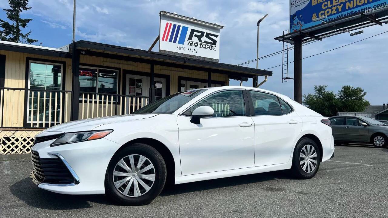 2023 Toyota Camry Hybrid LE — Sedan — 24,302 mi — Lynnwood, WA
