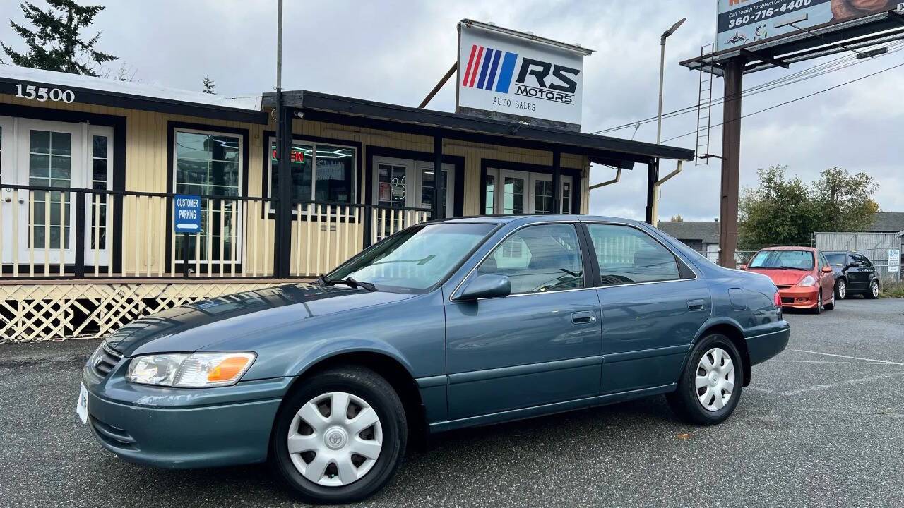 2000 Toyota Camry LE — Sedan — 153,000 mi — Lynnwood, WA