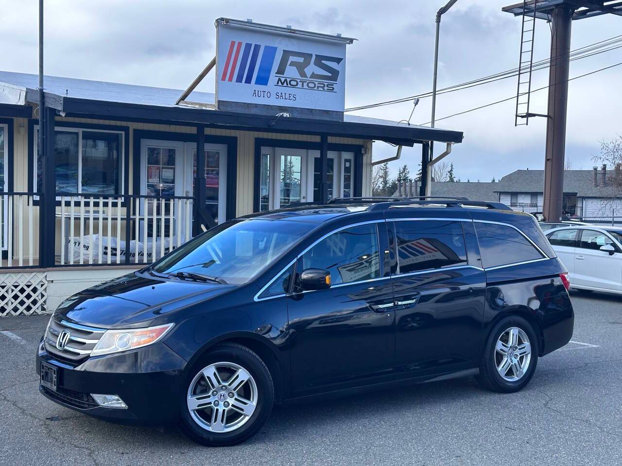 2012 Honda Odyssey Touring — Minivan — 160,181 mi — Lynnwood, WA