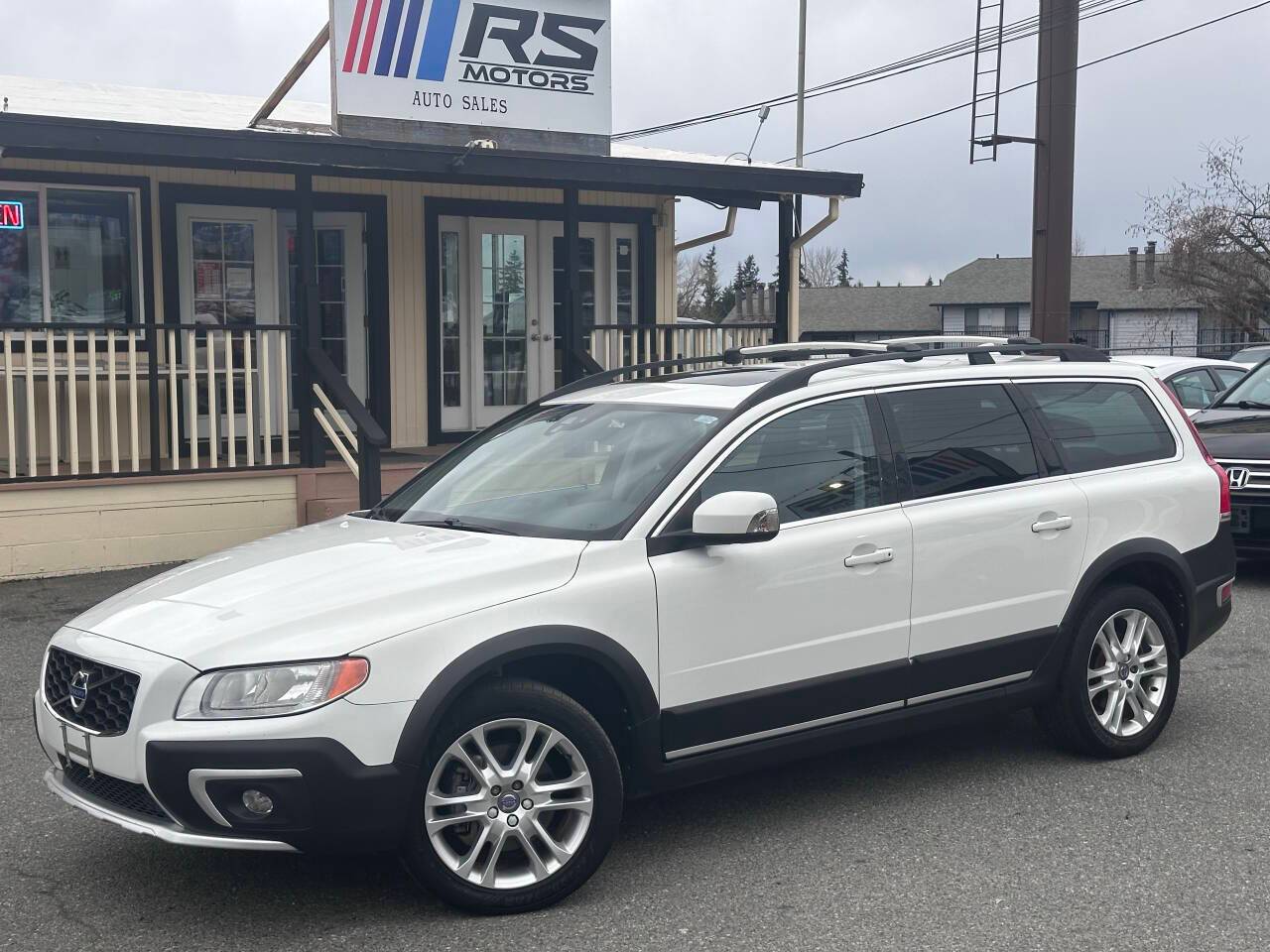 2016 Volvo XC70 T5 Premier — Wagon — 124,055 mi — Lynnwood, WA