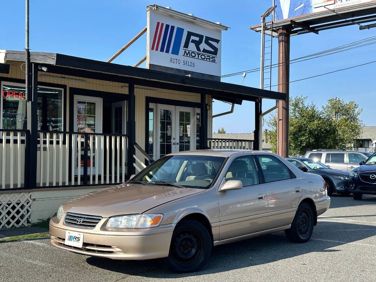 2000 Toyota Camry LE — Sedan — 113,218 mi — Lynnwood, WA