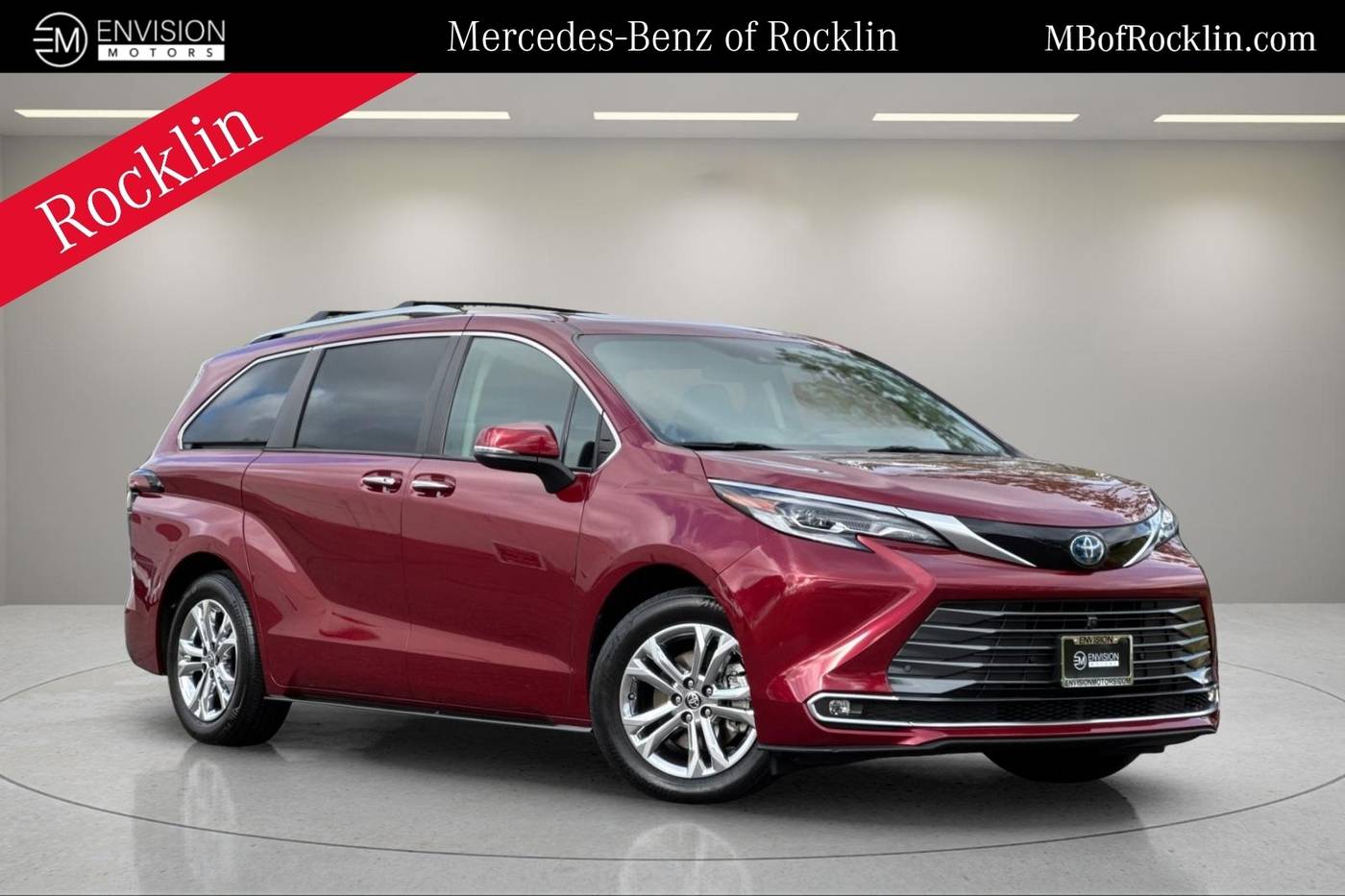 2022 Toyota Sienna Platinum — Minivan — 27,285 mi — Rocklin, CA