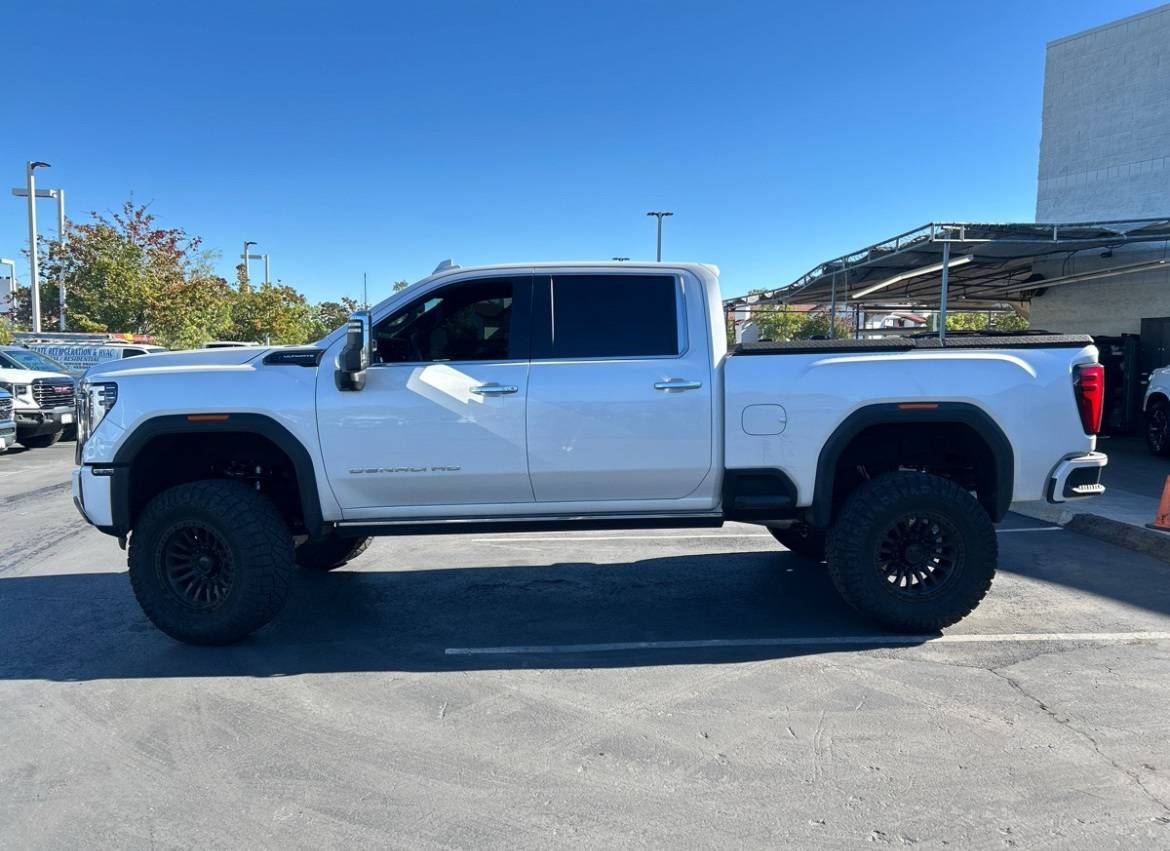 2024 GMC Sierra 2500HD Denali Ultimate — Pickup Truck — 42,484 mi — Rocklin, CA