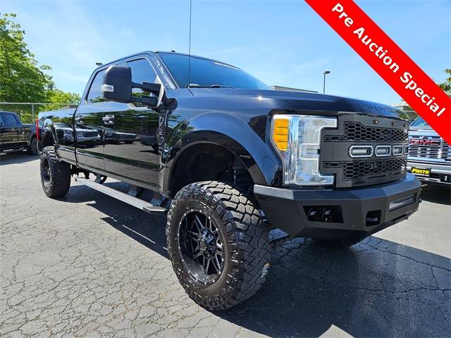 2017 Ford Super Duty F-250 XLT — Pickup Truck — 87,247 mi — Everett, WA