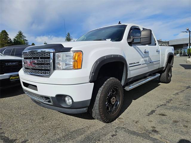 2013 GMC Sierra 2500HD Denali — Pickup Truck — 104,645 mi — Everett, WA