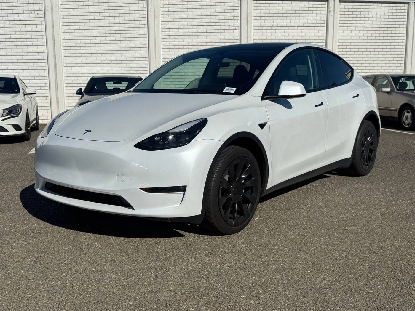 2023 Tesla Model Y Long Range — SUV — 21,885 mi — Sacramento, CA