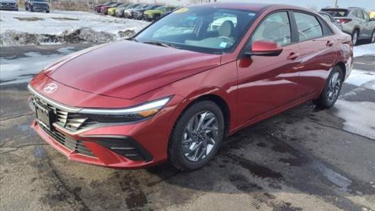 2024 Hyundai Elantra SEL — Sedan — 5,243 mi — Rochester, NY