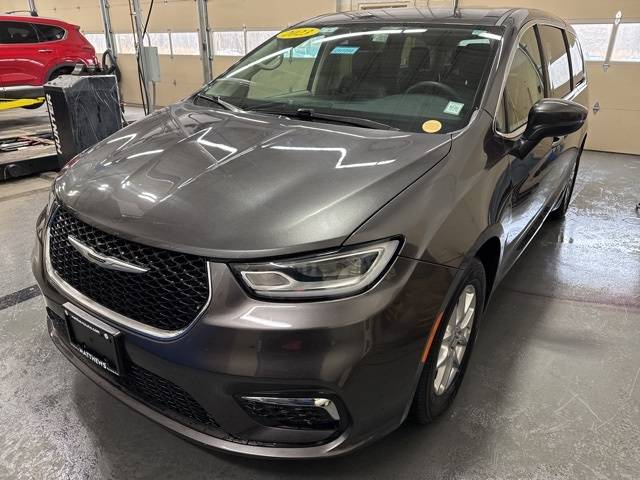 2023 Chrysler Pacifica Touring L — Minivan — 41,341 mi — Rochester, NY
