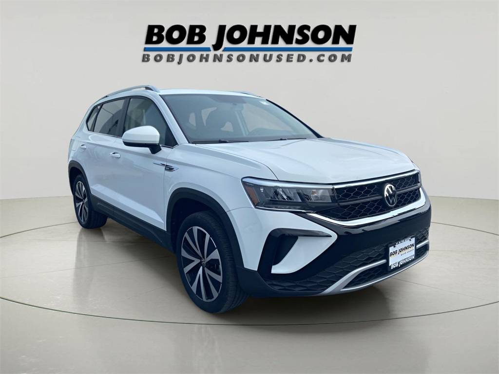 2022 Volkswagen Taos SE — SUV — 13,922 mi — Watertown, NY