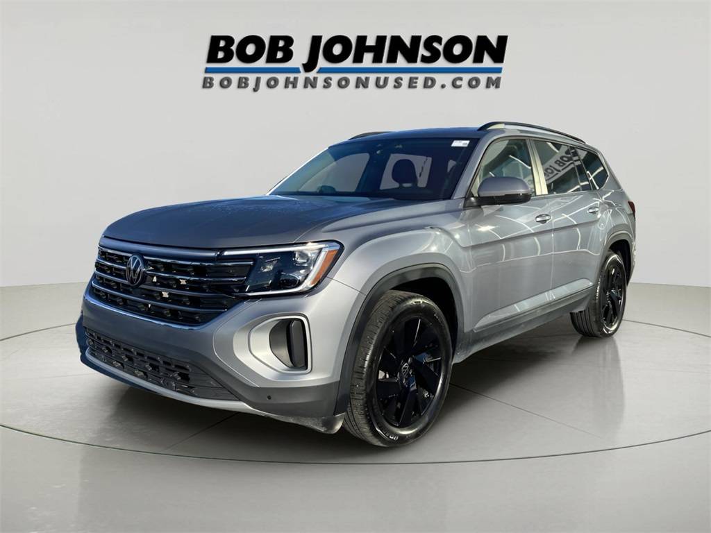 2024 Volkswagen Atlas SE with Technology — SUV — 10,558 mi — Watertown, NY