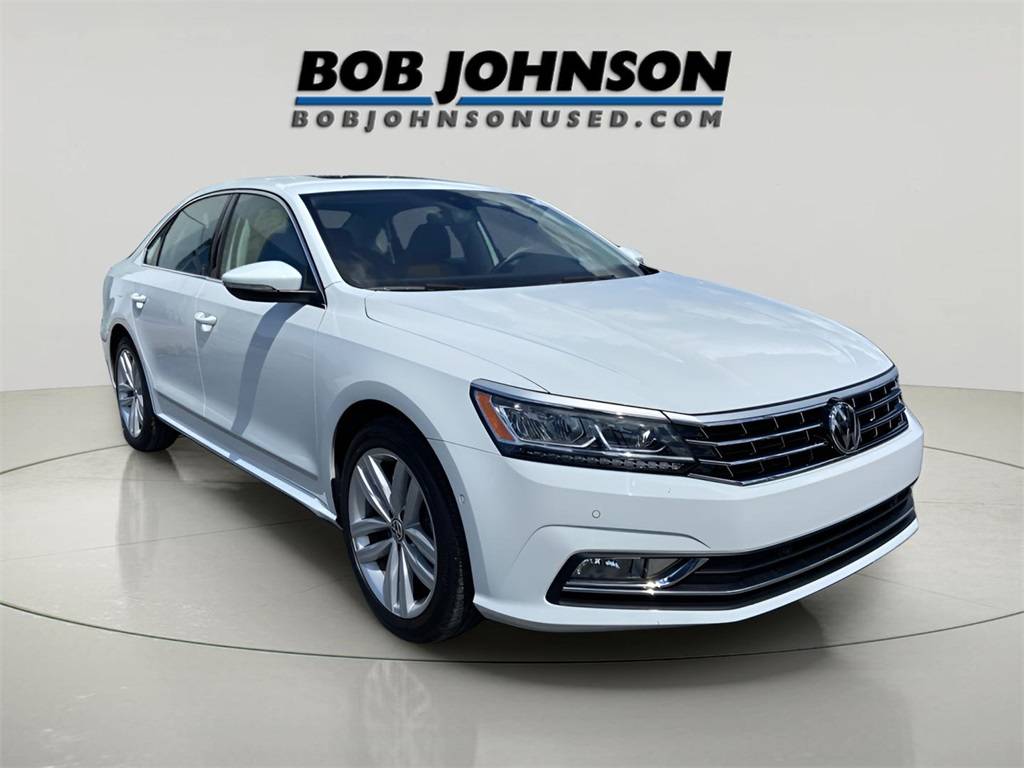 2018 Volkswagen Passat 2.0T SEL Premium — Sedan — 4,828 mi — Watertown, NY
