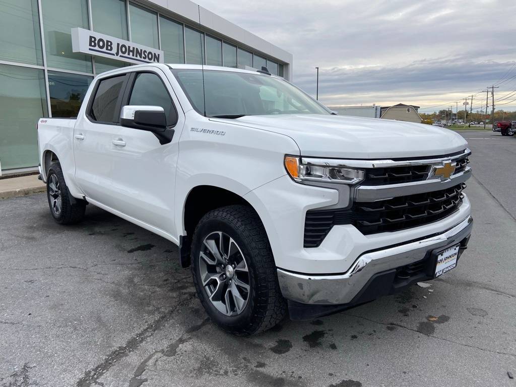 2024 Chevrolet Silverado 1500 LT — Pickup Truck — 11,252 mi — Watertown, NY