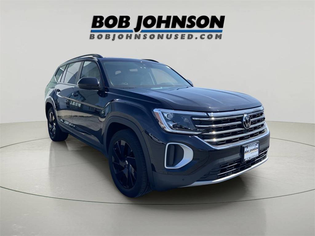 2025 Volkswagen Atlas SE with Technology — SUV — 16,438 mi — Watertown, NY