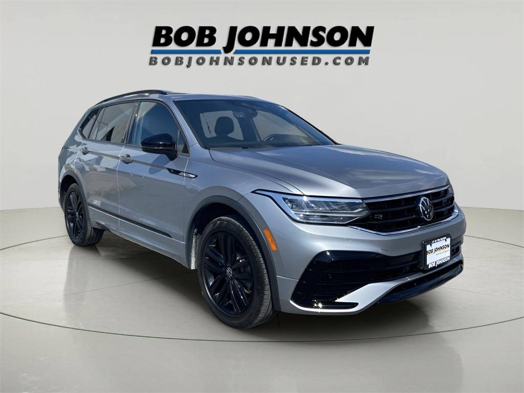 2022 Volkswagen Tiguan SE R-Line Black — SUV — 19,707 mi — Watertown, NY