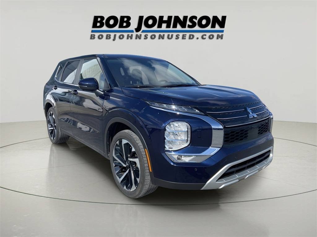 2024 Mitsubishi Outlander SE — SUV — 24,407 mi — Watertown, NY