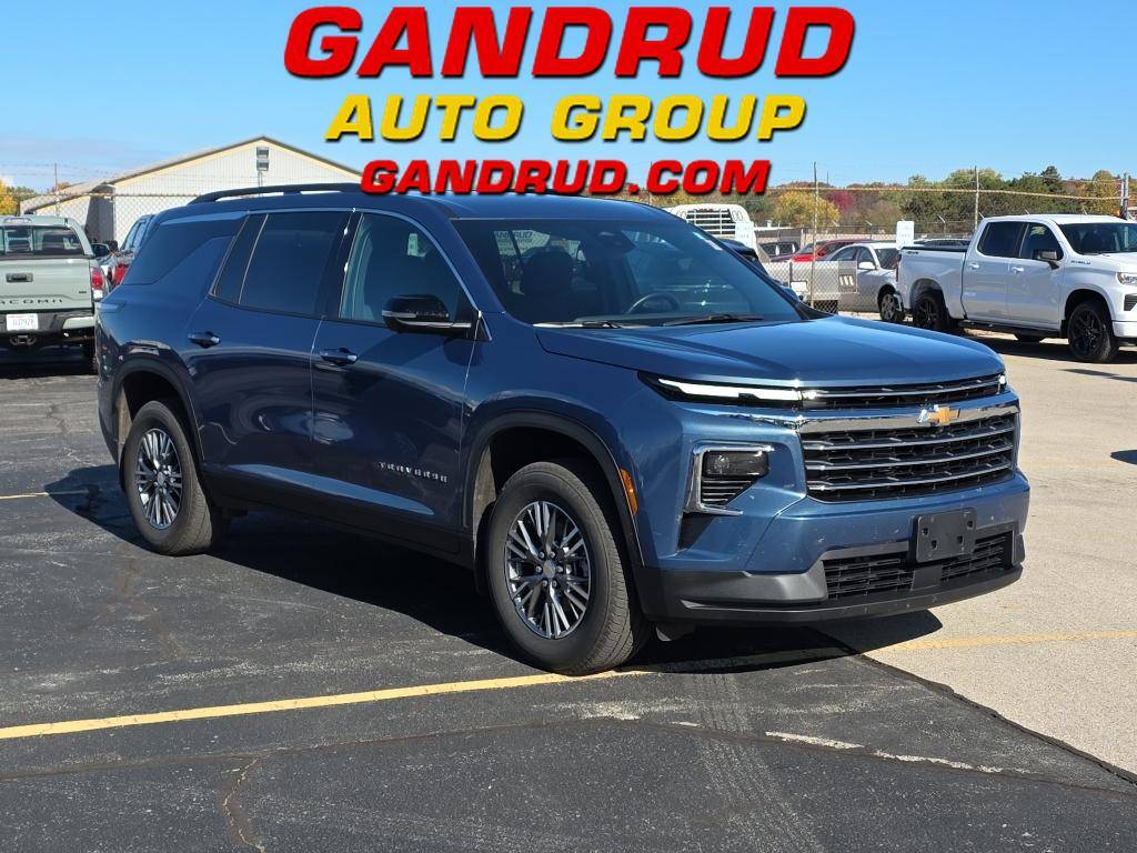 2024 Chevrolet Traverse LT — SUV — 11,054 mi — Green Bay, WI