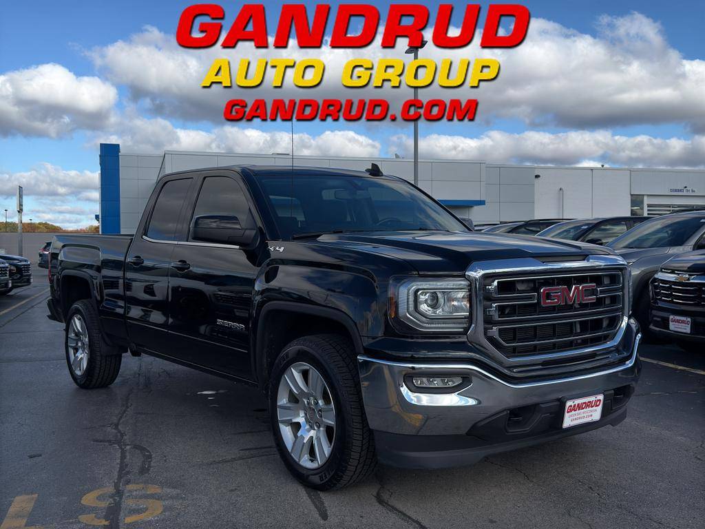 2016 GMC Sierra 1500 SLE — Pickup Truck — 122,471 mi — Green Bay, WI