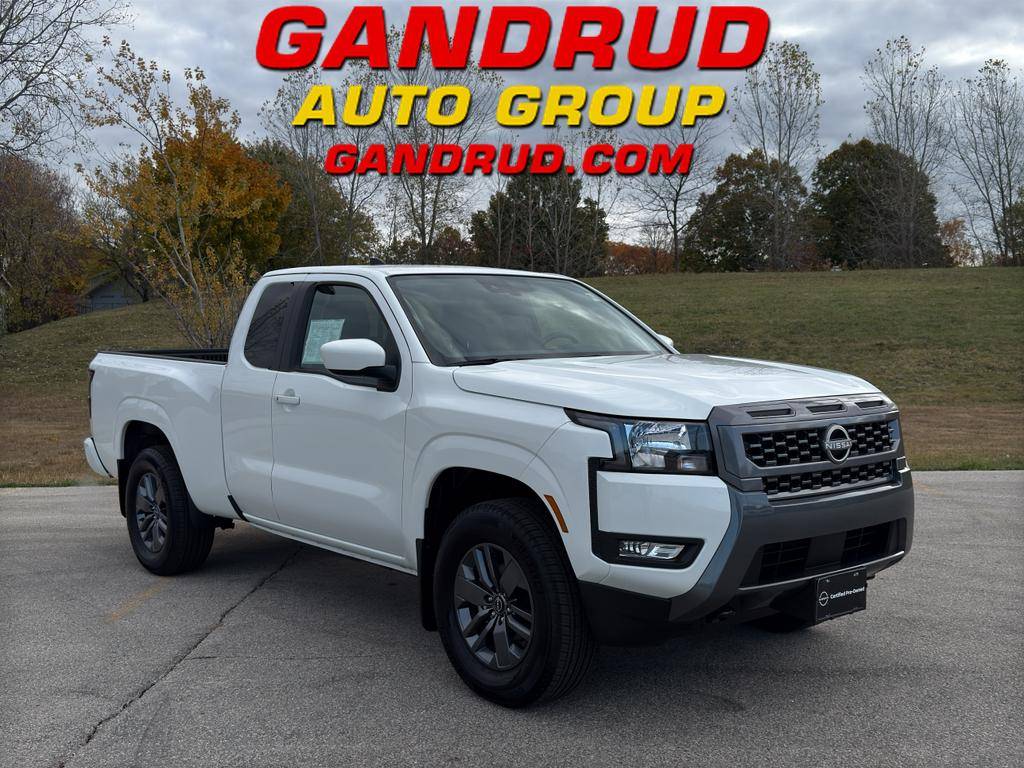 2025 Nissan Frontier SV — Pickup Truck — 1,487 mi — Green Bay, WI