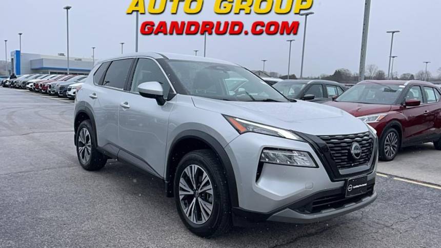 2023 Nissan Rogue SV — SUV — 5,185 mi — Green Bay, WI