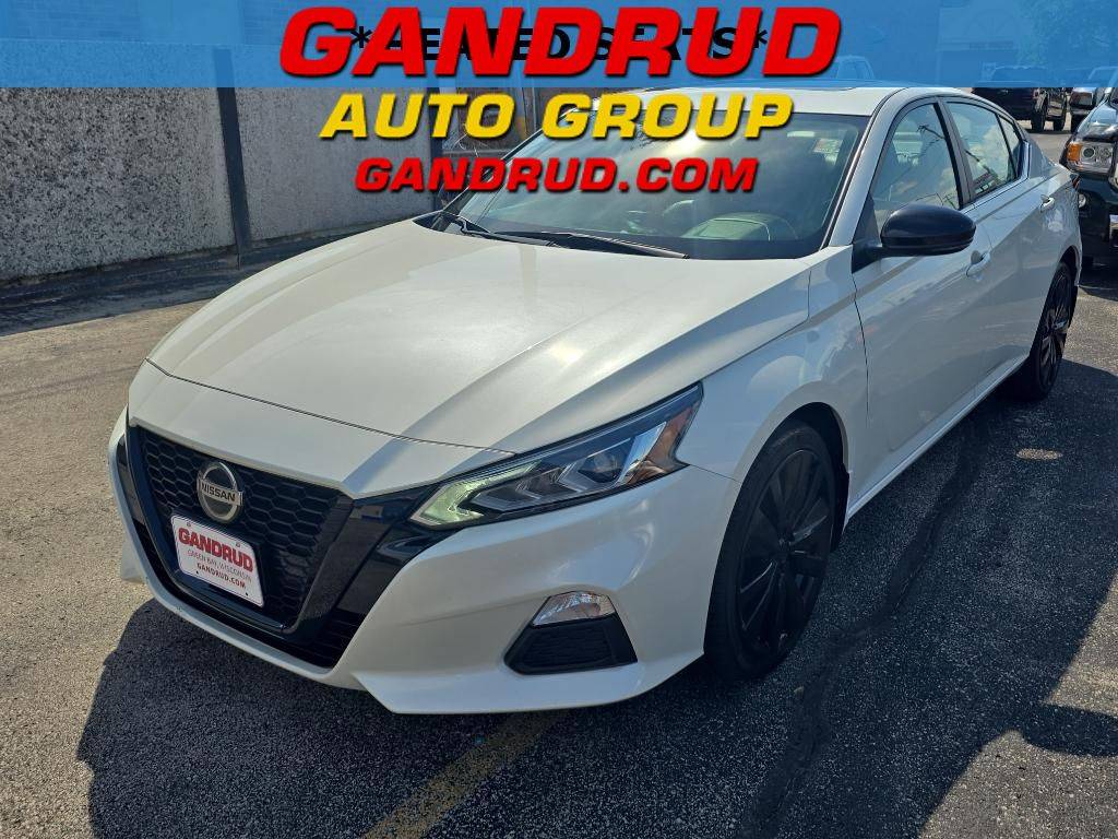 2020 Nissan Altima SR — Sedan — 100,380 mi — Green Bay, WI