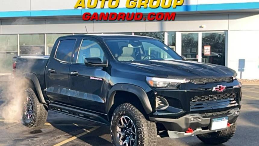 2024 Chevrolet Colorado ZR2 — Pickup Truck — 3,592 mi — Green Bay, WI